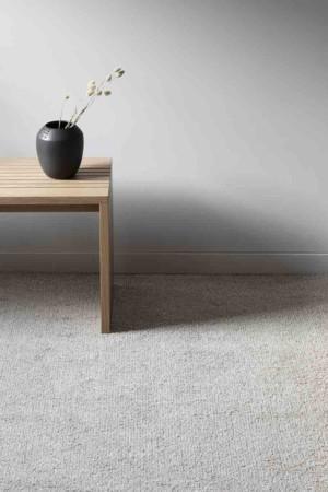 VM Carpet Viita 72 beige värisenä. Furmus.fi
