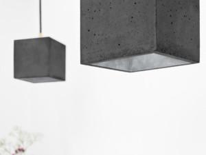 GANTlights [B1] kuutio riippuvalaisin tumman betonin ja hopean värisenä. Furmus.fi