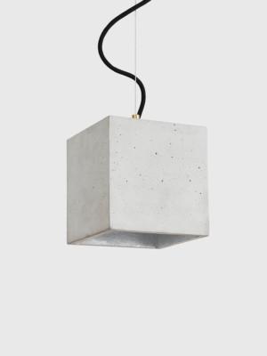 GANTlights [B5] Kuutio riippuvalaisin iso / vaalean betonin ja hopean värisenä. Furmus.fi