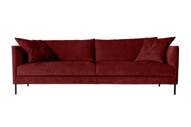 Amaya 3-istuttava sohva eros 01 kankaalla viininpunaisen värisenä Rave Furniturelta. Furmus.fi