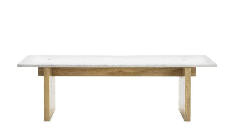 Normann Copenhagen solid valkoinen pöytä. Furmus