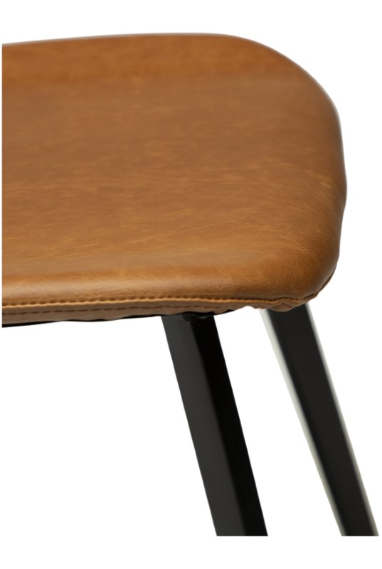 DAN-FORM Swing-tuoli, ruskea. Furmus