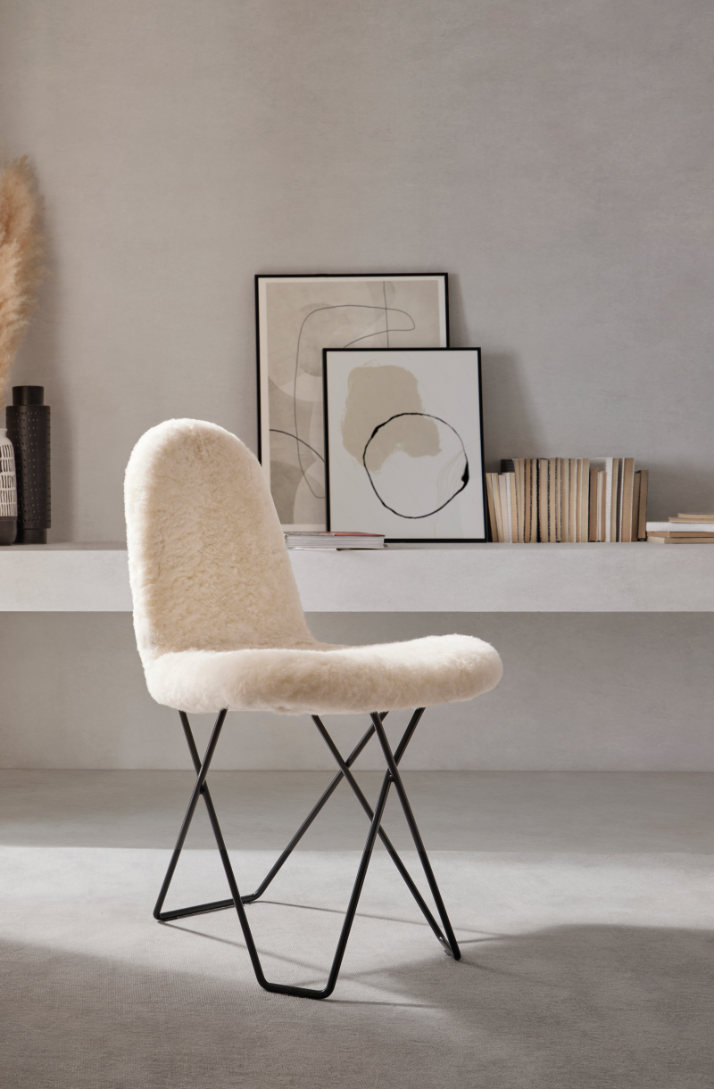 Cuero Design Cactus Sheepskin tuoli. Furmukselta.