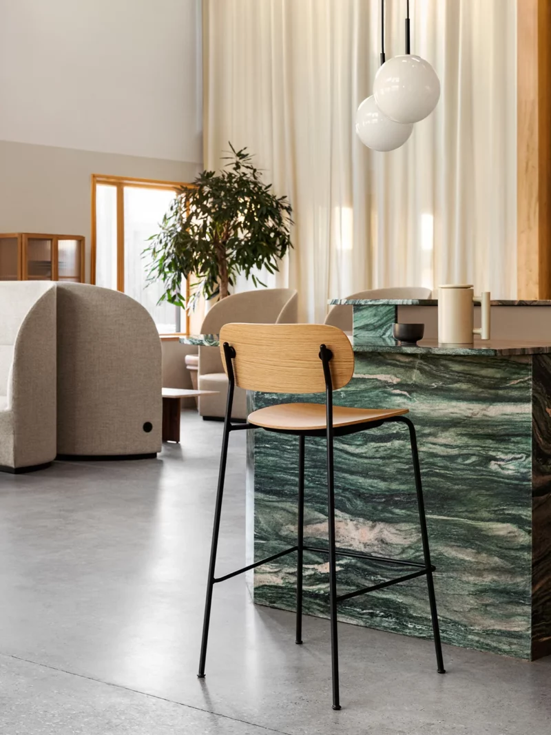 Audo Copenhagen CO baarituoli Furmukselta