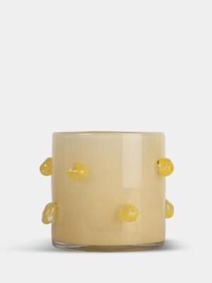 Byon Arlo kynttilanjalka beige yellow Furmukselta