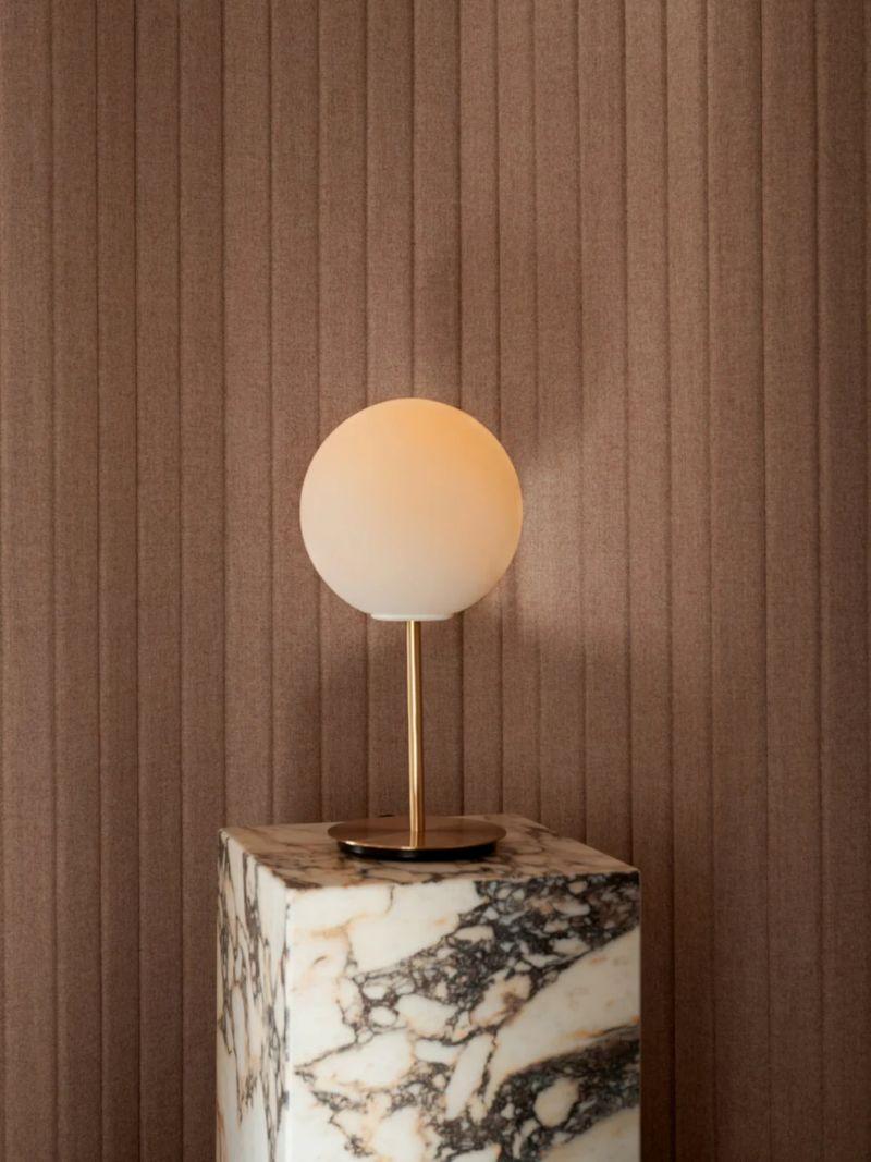 Audo Copenhagen TR Bulb poytavalaisin miljoo
